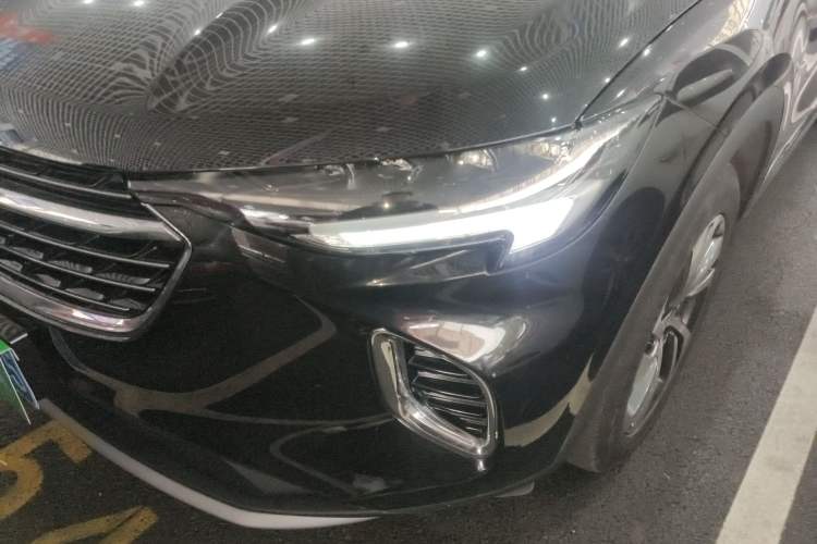 Used Buick Envision 2023 Encore S 552T Two-Wheel Drive Luxury Model
