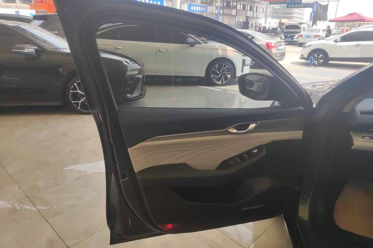 Used Geely Auto Preface 2023 2.0TD Prestige Version
