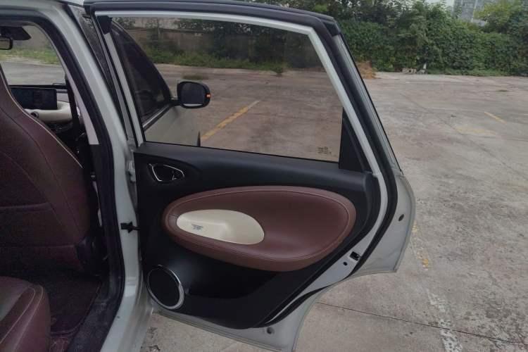 Used Wuling Bingo 2023 333 km Lingxi Connected Version
