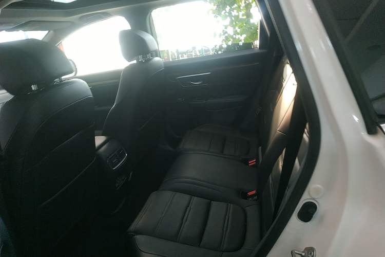 Used Honda CR-V 2019 Brilliant Edition Plus 240TURBO CVT Two-Wheel Drive Fashion Version China VI Emission Standard
