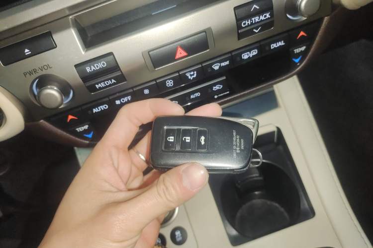 Used Lexus ES 2015 200 Elite Edition
