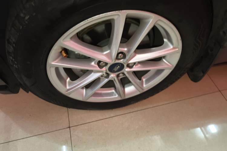 Used Ford Focus 2015 Sedan EcoBoost 180 Automatic Elite Model
