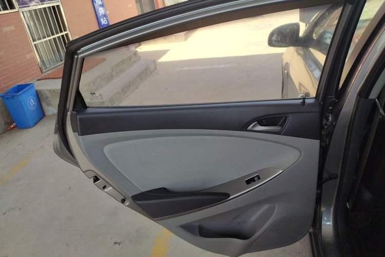 Used Hyundai Verna 2014 1.4L Automatic Smart GLS