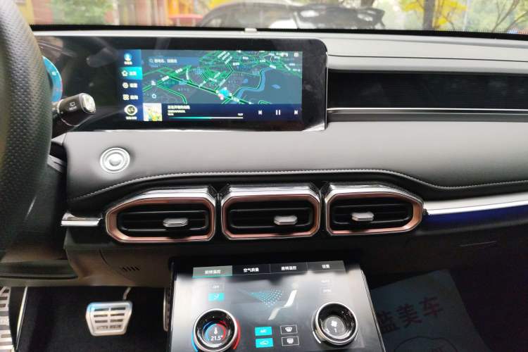 Used JETOUR X70 PLUS 2021 1.6T DCT Pro+ 7-Seater
