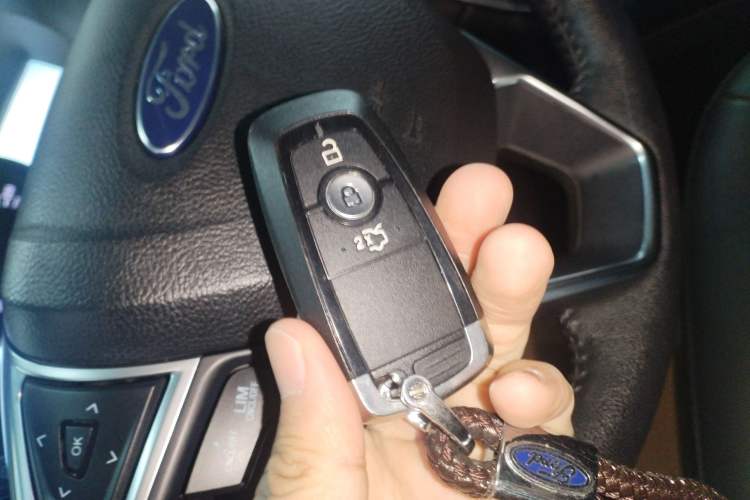 Used Ford Edge 2018 EcoBoost 245 Two-Wheel-Drive Titanium 7-Seater China V Standard