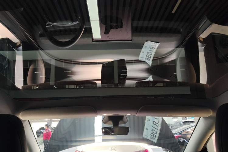 Used Tesla Model Y 2025 Rear-Wheel-Drive Version
