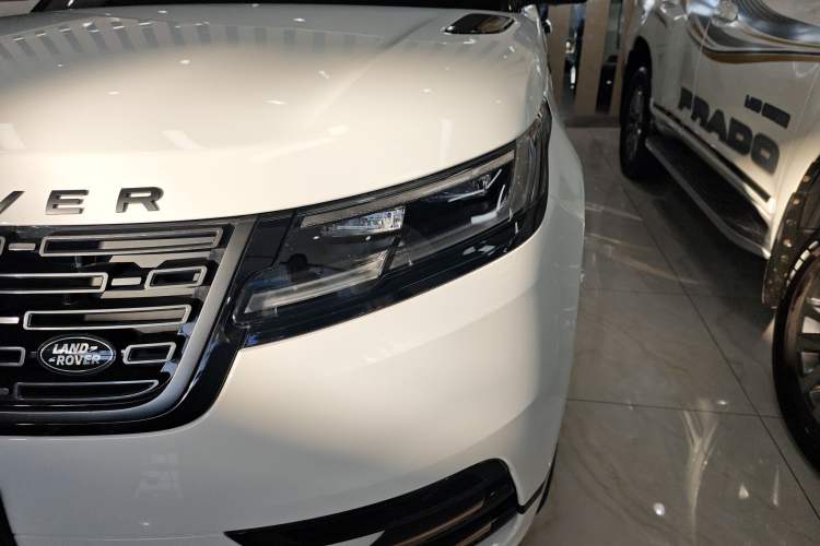 Used Land Rover Range Rover Velar 2024 Dynamic SE