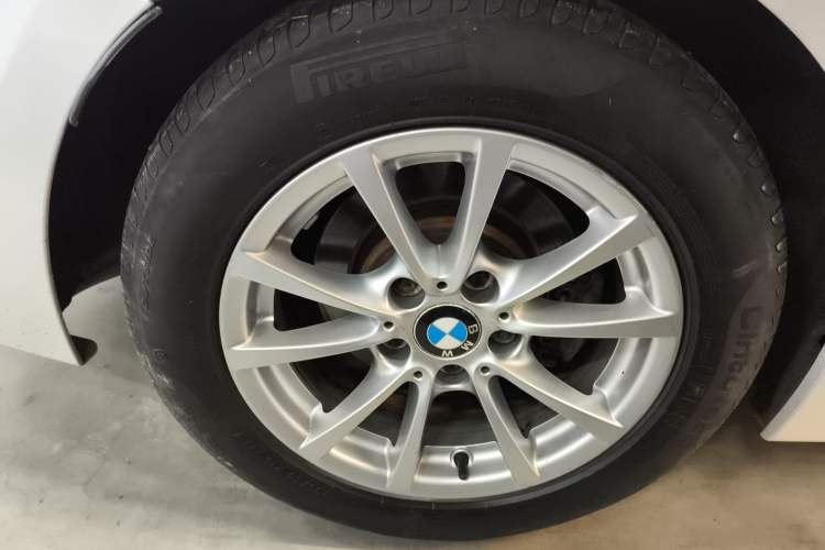 Used BMW 3 Series 2016 316i Fashion Model
