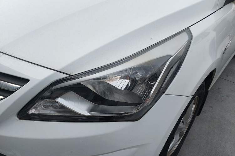 Used Hyundai Verna 2016 1.4L Manual Smart GLS Trim