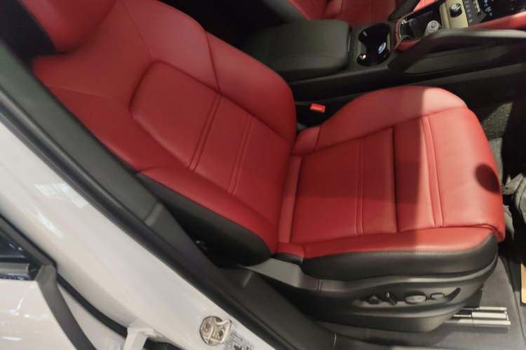 Used Porsche Cayenne 2024 Cayenne Coupé E-Hybrid 2.0T
