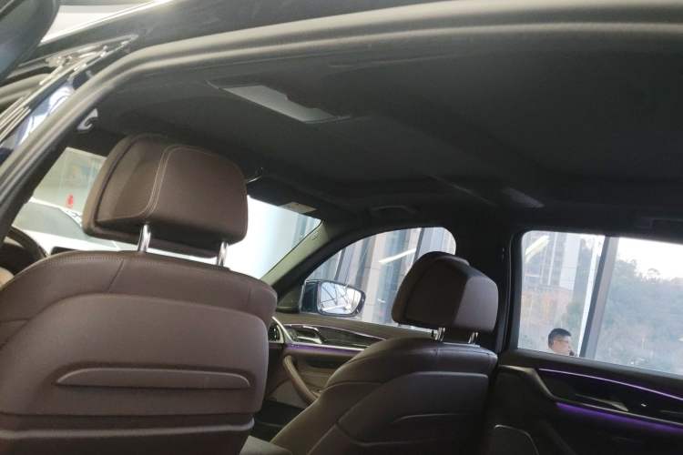 Used BMW 5 Series New Energy 2021 535Le Pioneer Edition M Sport Package
