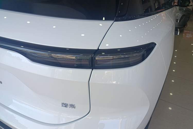 Used Nio ES6 2024 75 kWh
