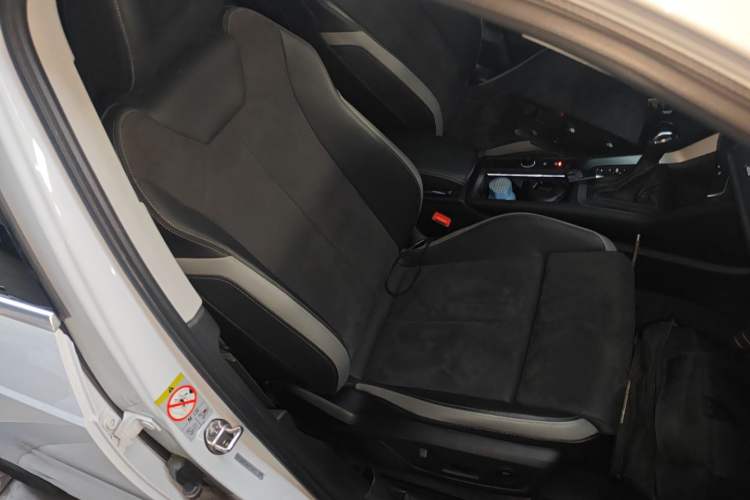 Used Audi Q3 2022 35 TFSI Progressive Dynamic Edition
