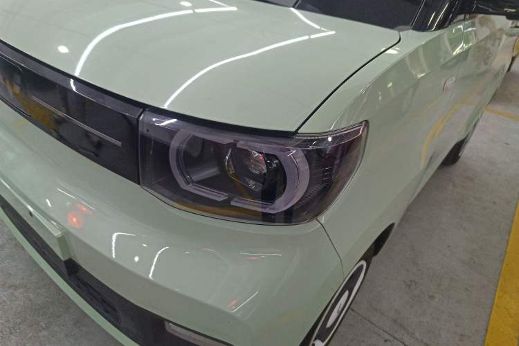 Used Wuling Hongguang MINIEV 2022 Macaron Premium Model – Lithium Ternary Battery
