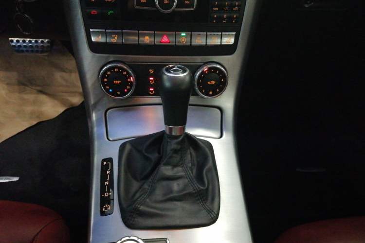 Used Mercedes-Benz SLK-Class 2011 SLK 200 Fashion Model