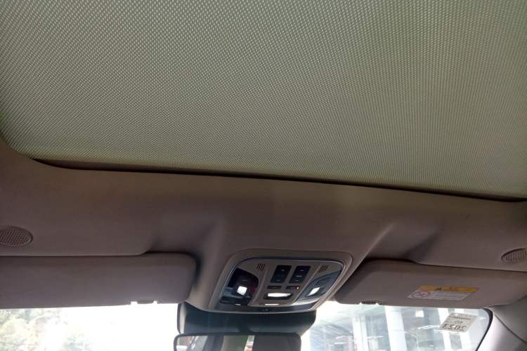 Used Wey VV6 2020 2.0T Two-Wheel Drive Smart Enjoyment+