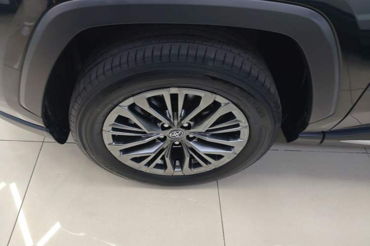 Used Toyota Wildlander 2023 2.0L CVT Two-Wheel Drive Luxury PLUS Edition
