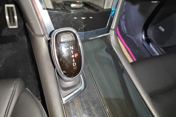 Used Cadillac XT5 2018 28E Four-Wheel Drive Tech Version