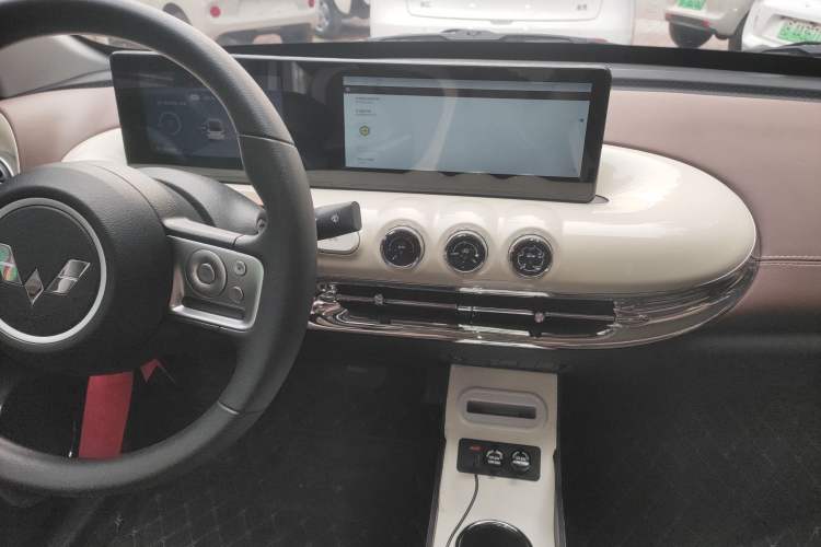 Used Wuling Bingo 2024 333 km Enjoyment Version
