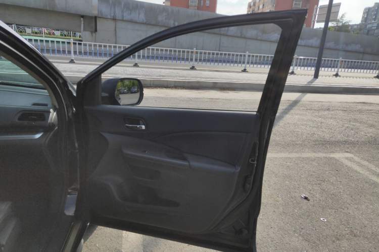 Used Honda CR-V 2016 2.0L Two-Wheel Drive Classic Edition
