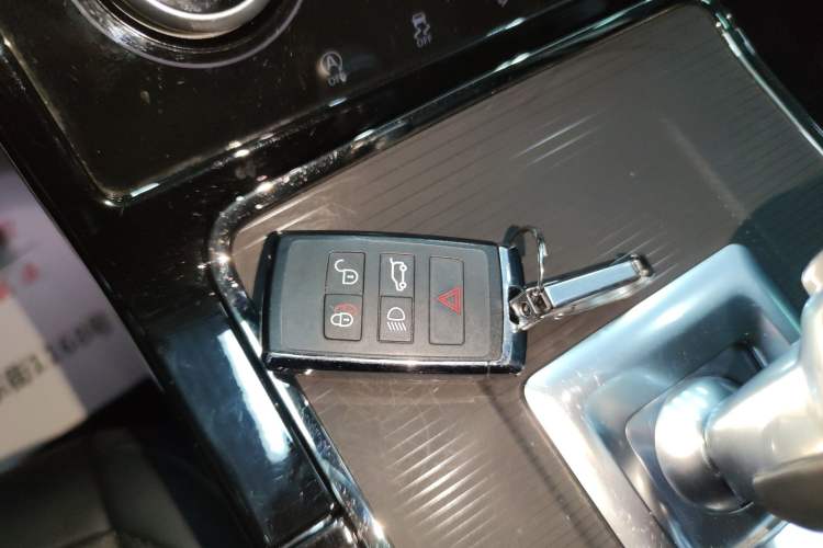 Used Land Rover Range Rover Evoque 2021 Range Rover Evoque 200 PS R-Dynamic Standard Elite Edition
