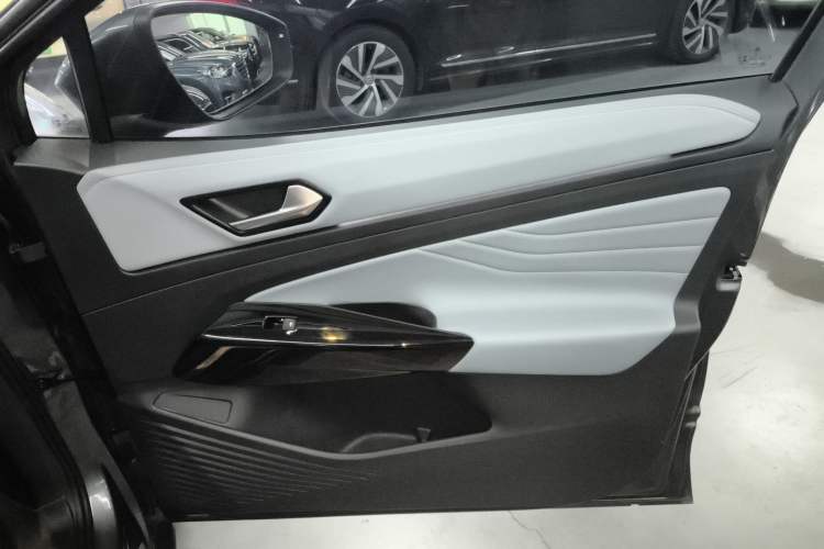 Used Volkswagen ID.4 X 2023 Pure Smart Edition
