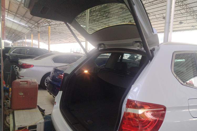 Used BMW X3 2016 sDrive20i
