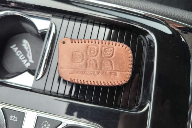 Used Jaguar XJ 2016 XJL 3.0 SC Two-Wheel-Drive Elegant Business Edition
