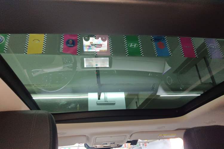 Used Land Rover Range Rover Evoque 2021 Range Rover Velar L 249PS R-Dynamic First Edition
