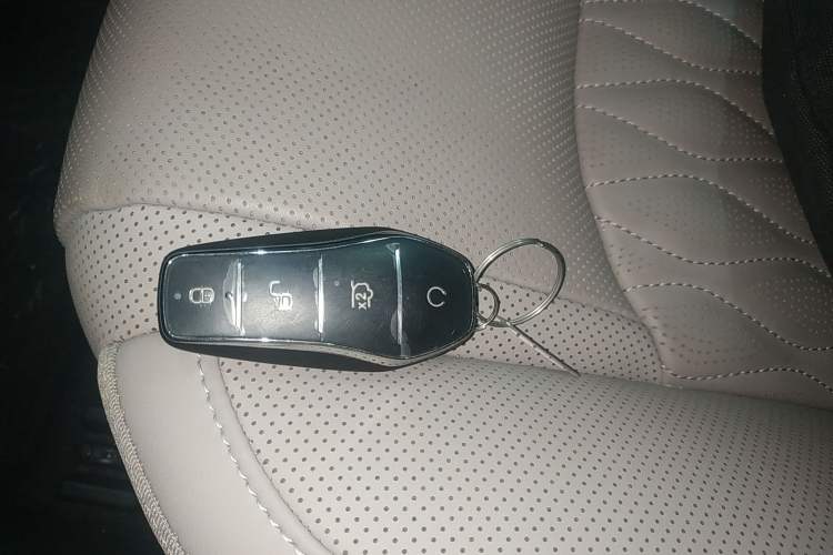 Used BYD Han 2025 DM-i Intelligent Driving Edition 125KM LiDAR Flagship Model