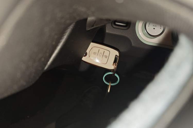 Used Wuling Hongguang MINIEV 2021 Macaron Premium Model – Lithium Iron Phosphate
