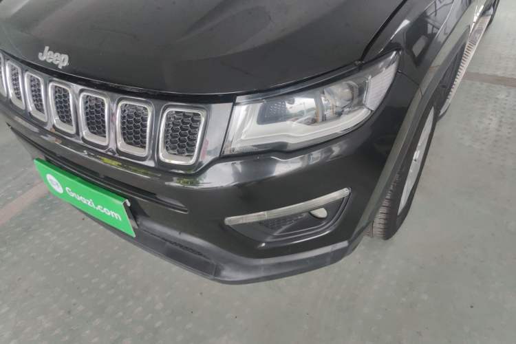 Used  Compass 2017 200T Automatic Family Edition
