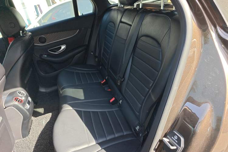 Used Mercedes-Benz GLC 2016 GLC 300 4MATIC Luxury Model
