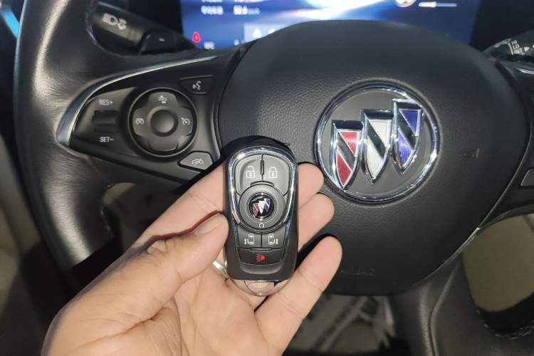 Used Buick GL8 2023 ES Lu Zun Deluxe Model
