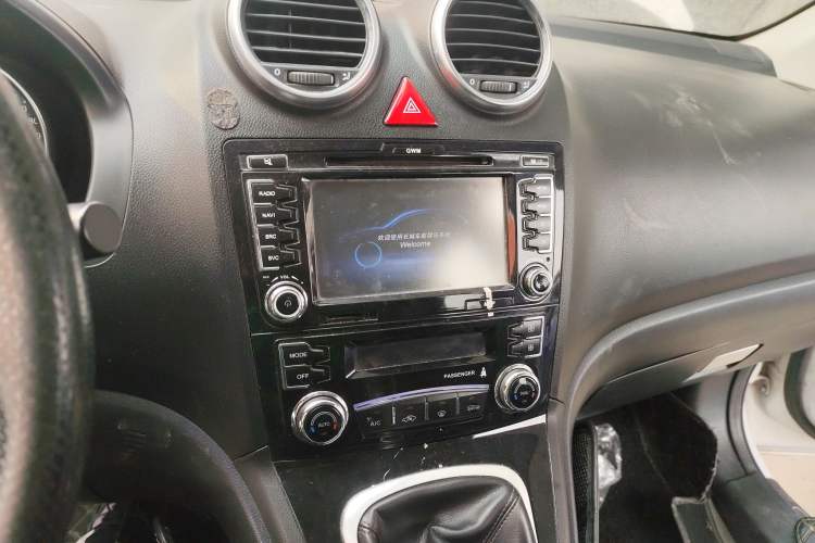 Used Haval H6 2013 Upgraded Model 1.5T Manual Two-Wheel Drive Elite Version