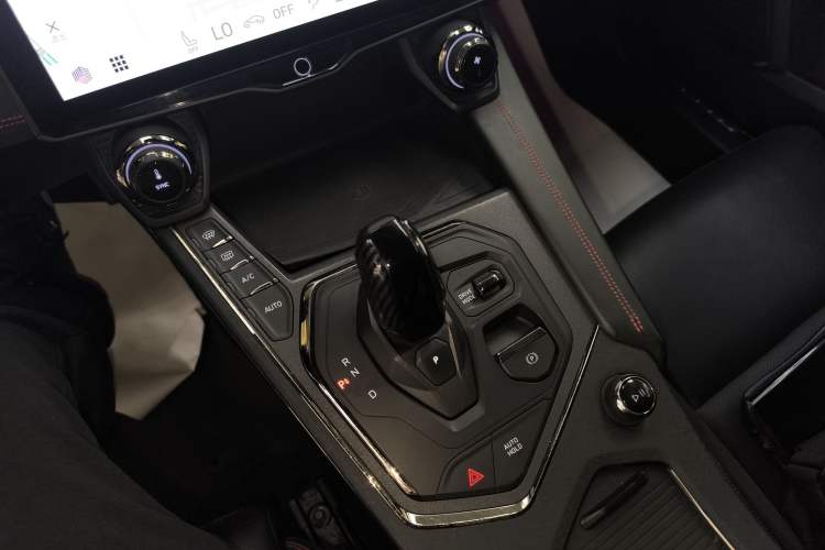 Used Lynk & Co 05 2020 2.0TD Four-Wheel Drive HypeHalo
