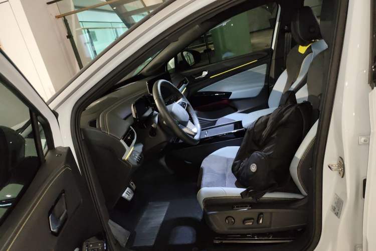 Used Volkswagen ID.4 X 2021 Pro Smart Long-Range Edition
