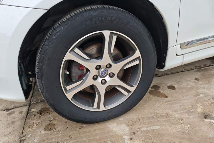 Used Volvo XC60 2015 T5 AWD Zhiyuan Edition
