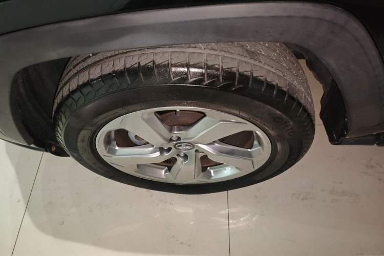 Used Toyota RAV4 2020 Dual-Engine 2.5L E-CVT Two-Wheel Drive Elite Edition
