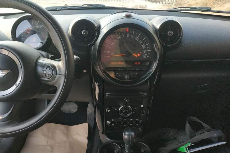 Used  Countryman 2014 1.6T COOPER ALL4 Fun
