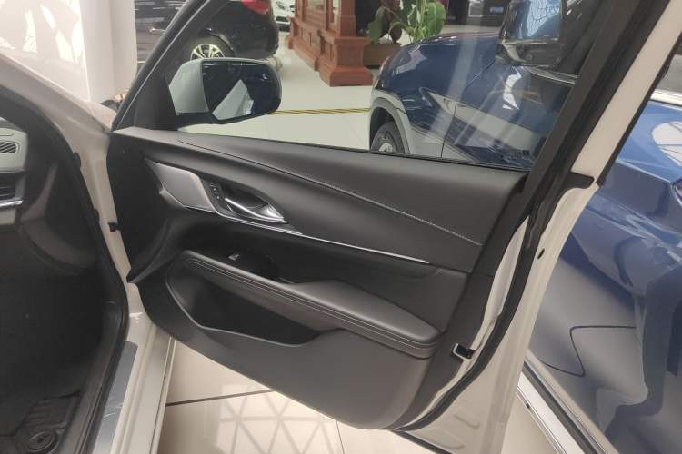 Used Cadillac CT4 2023 28T Luxury Version
