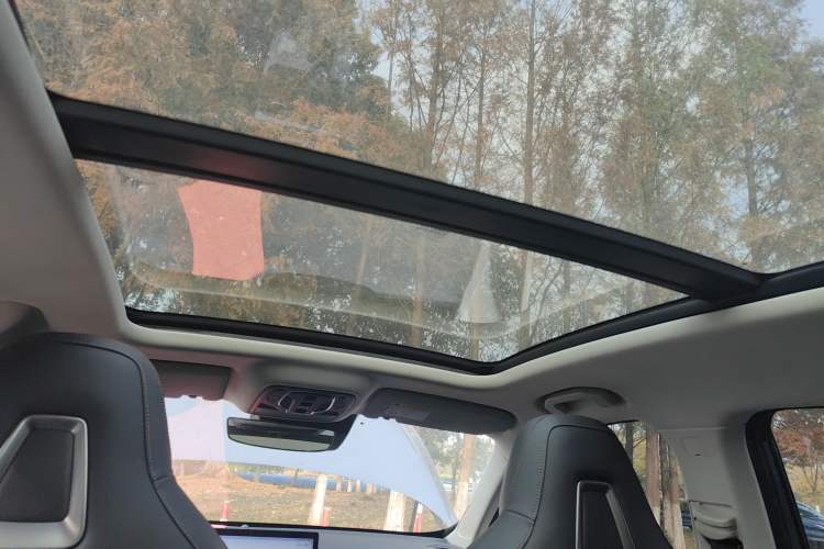 Used Roewe RX5 New Energy 2023 eRX5 Super Hybrid Prestige Edition
