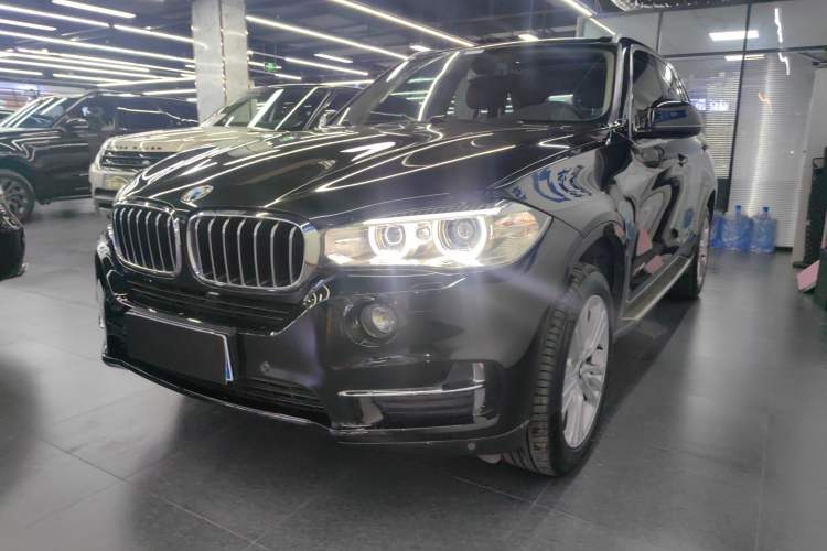 Used BMW X5 2017 xDrive28i
