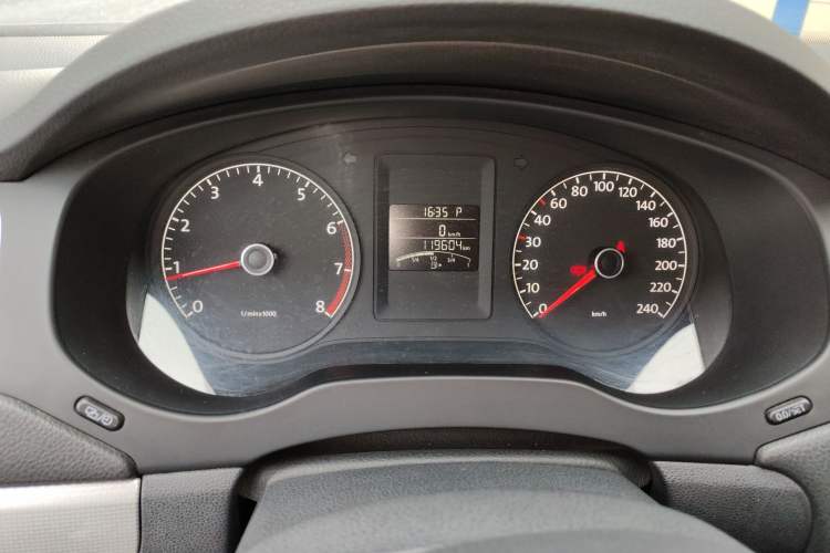 Used Volkswagen Sagitar 2014 Revised Version 1.6L Automatic Comfort Edition