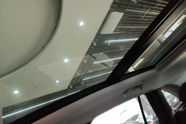 Used Mercedes-Benz GLC 2023 GLC 300 L 4MATIC Dynamic Edition 5-seater
