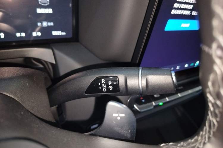 Used Tank 300 New Energy 2025 Hi4-T
