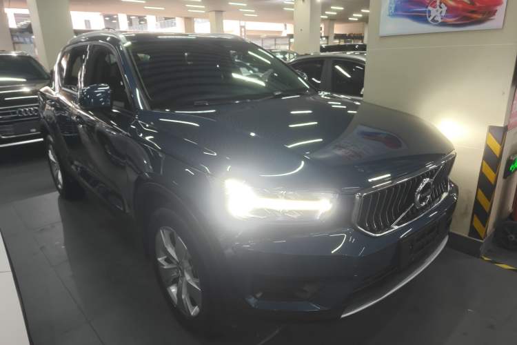 Used Volvo XC40 2021 T4 4x4 SmartDrive Fashion Edition
