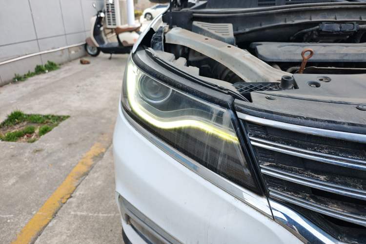 Used Roewe RX5 2018 30T Two-Wheel Drive Automatic Internet Smart Edition