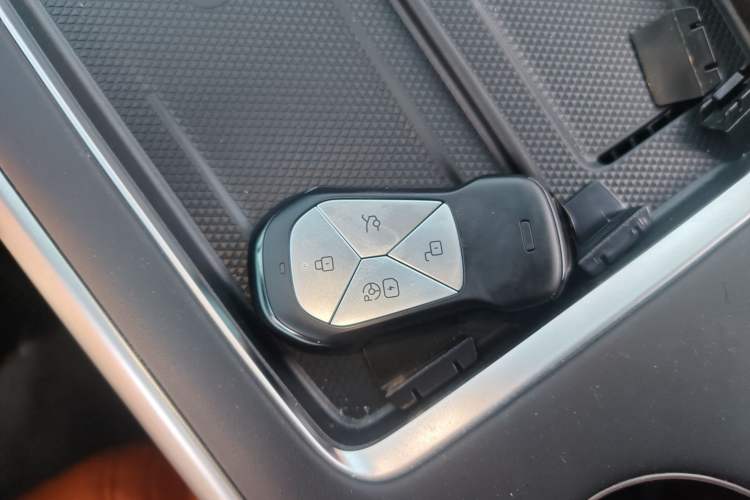 Used XPeng G9 2024 570 Pro
