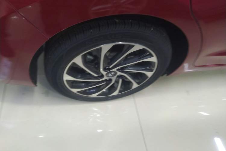 Used Hyundai Elantra 2019 1.4T Dual-Clutch Xuan Dong · Dynamic Model